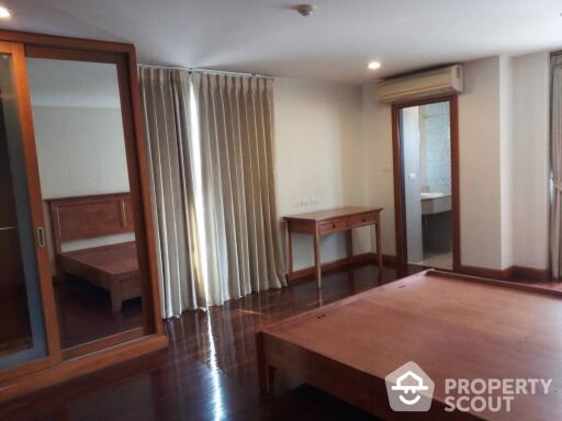 3-BR Apt. near BTS Phloen Chit (ID 512081)