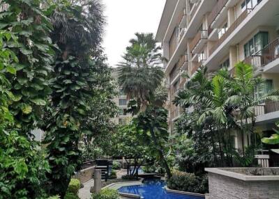 2-BR Condo at The Clover Thonglor Residence near BTS Thong Lor