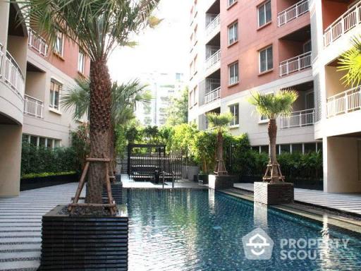 2-BR Condo at The Rise Sukhumvit 39 near BTS Phrom Phong (ID 514851)