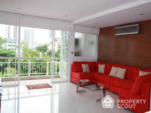 2-BR Condo at The Rise Sukhumvit 39 near BTS Phrom Phong (ID 514851)