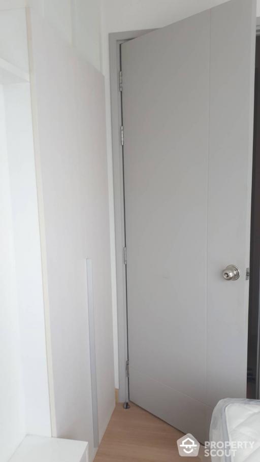 1-BR Condo at Thru Thonglor near ARL Ramkhamhaeng (ID 514714)