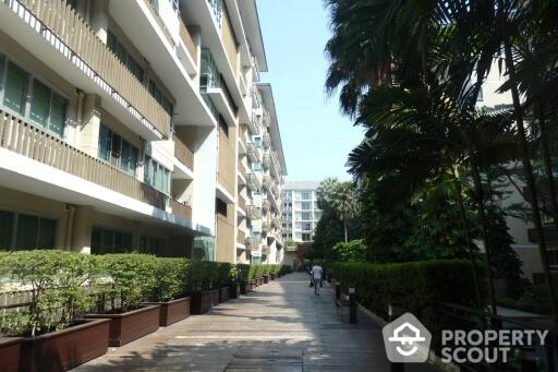 2-BR Condo at The Clover Thonglor Residence near BTS Thong Lor