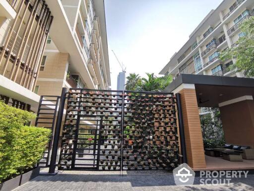 2-BR Condo at The Clover Thonglor Residence near BTS Thong Lor