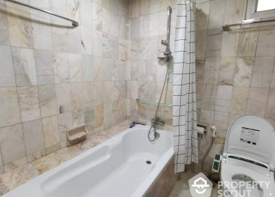 2-BR Condo at Newton Tower Condominium near BTS Nana (ID 512771)