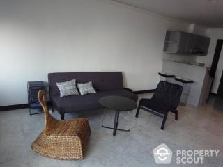 2-BR Condo at Siphaya River View Condominium near MRT Hua Lamphong