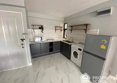 2-BR Condo at Brighton Place Condominium near ARL Ramkhamhaeng