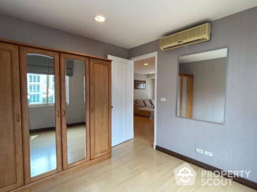 2-BR Condo at The Bangkok Narathiwas Ratchanakarint Condominium near BTS Chong Nonsi (ID 512600)