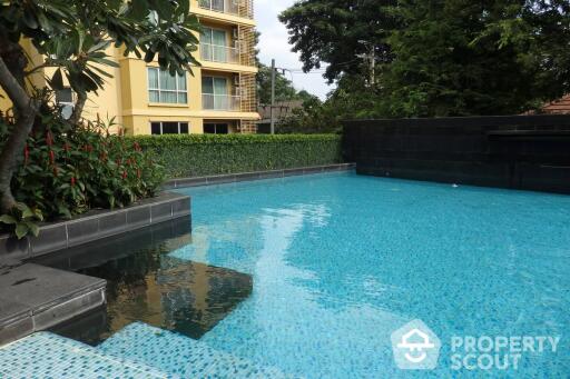 1-BR Condo at Hive Sukhumvit 65 near BTS Ekkamai