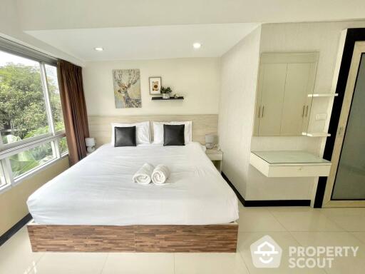 2-BR Apt. near MRT Khlong Toei