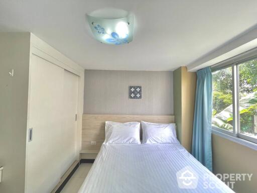 2-BR Apt. near MRT Khlong Toei