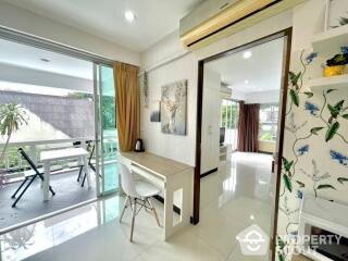 2-BR Apt. near MRT Khlong Toei