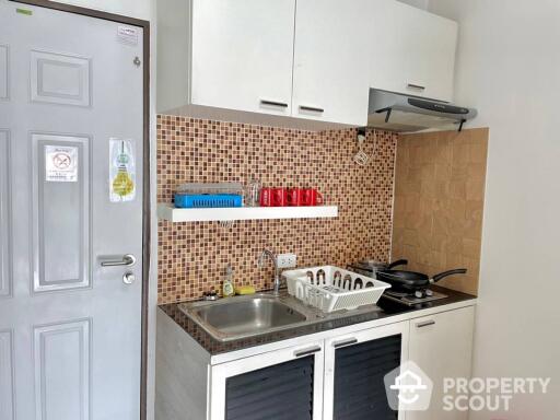 2-BR Apt. near MRT Khlong Toei