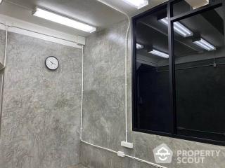 Commercial for Rent in Yan Nawa