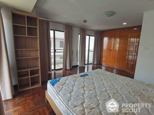 2-BR Condo at Richmond Palace Condominium near BTS Phrom Phong (ID 513693)