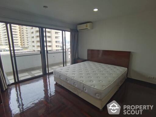 2-BR Condo at Richmond Palace Condominium near BTS Phrom Phong (ID 513693)