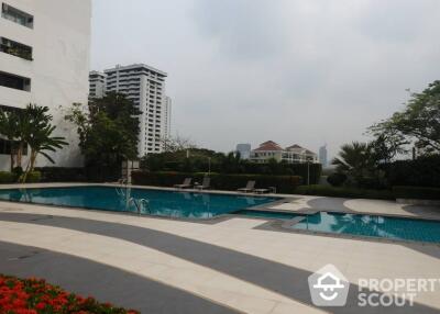 3-BR Condo at D.S. Tower 2 Sukhumvit 39 Condominium near MRT Sukhumvit