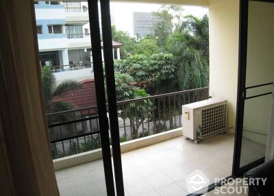 2-BR Apt. near MRT Queen Sirikit National Convention Centre (ID 399914)