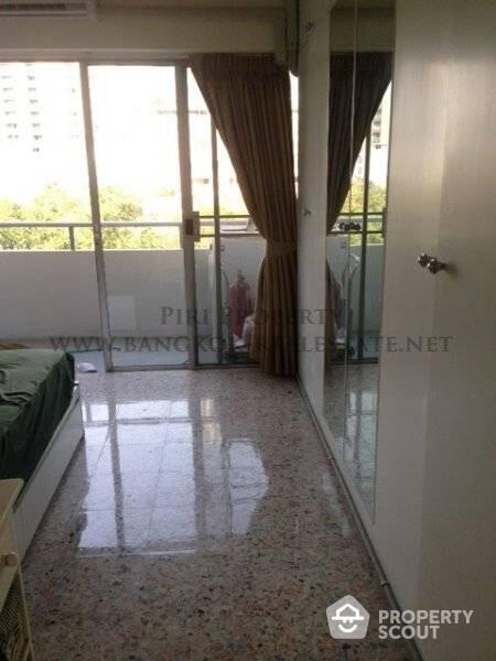 1-BR Condo at Pathumwan Place Condominium near BTS National Stadium (ID 509871)