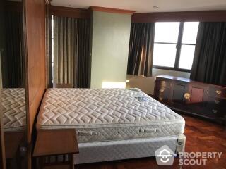 2-BR Condo at Lake Avenue Sukhumvit 16 near BTS Asok