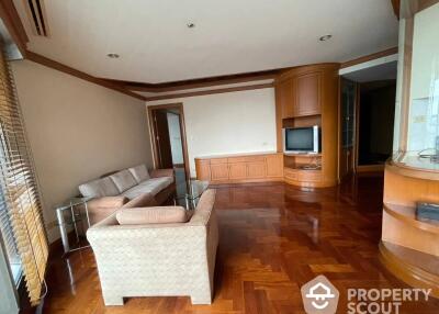 2-BR Condo at Lake Avenue Sukhumvit 16 near BTS Asok