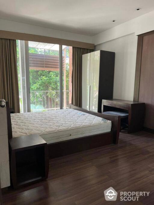 2-BR Apt. near BTS Ekkamai