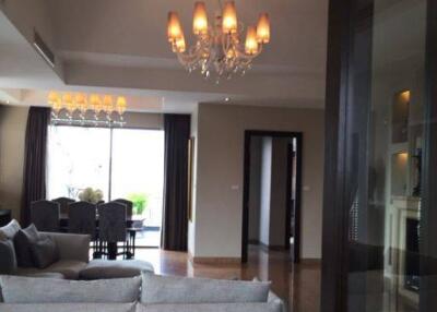 2-BR Serviced Apt. near ARL Ramkhamhaeng