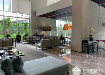 1-BR Condo at 185 Rajadamri near BTS Ratchadamri