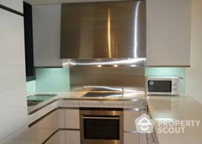 2-BR Condo at The Met Sathorn near BTS Chong Nonsi (ID 513637)