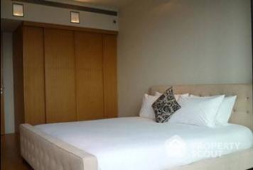 2-BR Condo at The Met Sathorn near BTS Chong Nonsi (ID 513637)