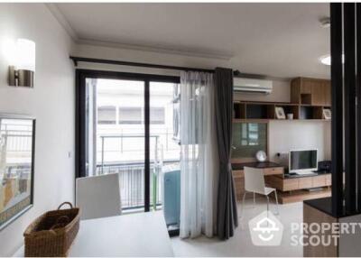 1-BR Condo at Le Cote Sukhumvit 14 near BTS Asok