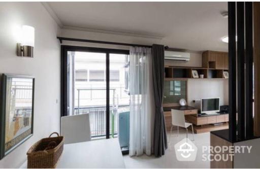 1-BR Condo at Le Cote Sukhumvit 14 near BTS Asok