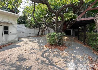 Commercial for Rent in Khlong Toei Nuea