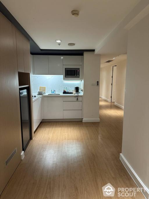 2-BR Serviced Apt. near BTS Nana