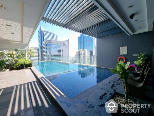 2-BR Condo at Life @ Sathorn 10 near BTS Chong Nonsi