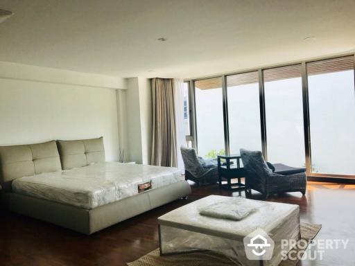 3-BR Condo at Prompak Place close to Phrom Phong (ID 513972)