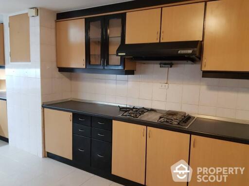 3-BR Apt. near BTS Phrom Phong (ID 510531)