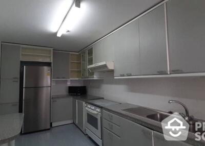 3-BR Condo at Four Wings Mansion near BTS Nana (ID 211859)