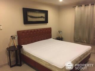 1-BR Condo at Regent On The Park1 (sukhumvit26) Condominium near BTS Phrom Phong (ID 513125)