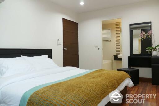 2-BR Condo near BTS Ekkamai (ID 511970)