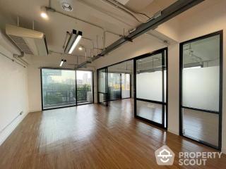 Commercial for Rent in Thung Maha Mek