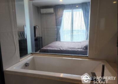 1-BR Condo at Rhythm Sukhumvit 44/1 near BTS Phra Khanong