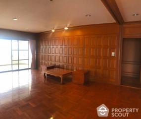 3-BR Condo at Tower Park near ARL Makkasan (ID 515068)