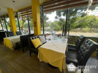 Commercial for Rent in Thung Maha Mek