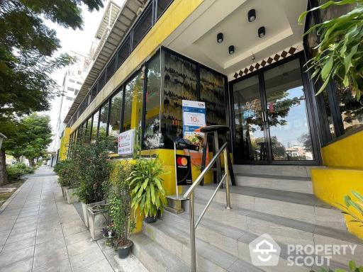 Commercial for Rent in Thung Maha Mek