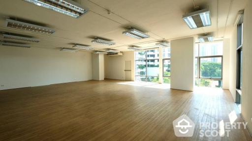 Commercial for Rent in Thung Maha Mek