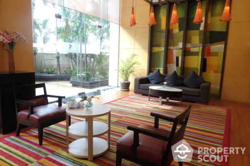 2-BR Condo at Urbana Sathorn Condominium near BTS Sala Daeng