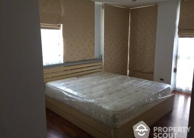 3-BR Condo at Baan Siri Silom near BTS Surasak