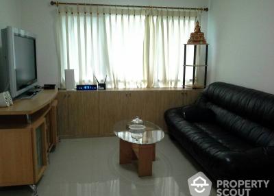 1-BR Condo at Condo One Thonglor Station near BTS Thong Lor