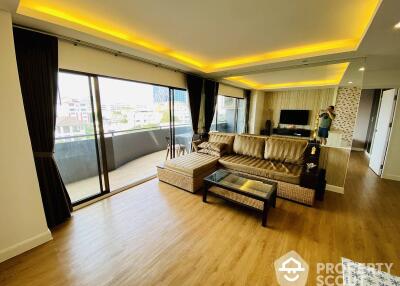 1-BR Condo at Phasuk Place near BTS Ari (ID 382012)