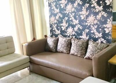 1-BR Condo at Green Point Silom near BTS Chong Nonsi (ID 510886)